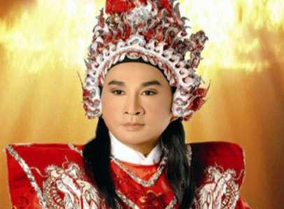 Kim Tử Long đánh bạc