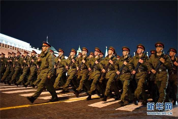 Quân đội Nga luyện tập cho lễ duyệt binh này 9/5 tới