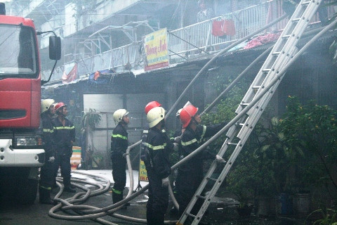 TP.HCM, chung cư Ngô Gia Tự, cháy, PCCC, nhà khoá trái cửa, quận 10