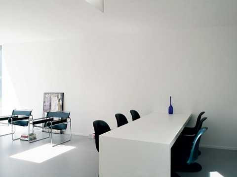 Nhà ống tình yêu