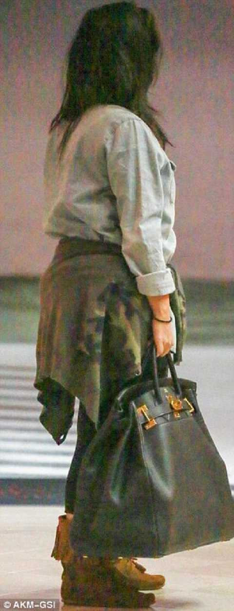 Kim siêu vòng ba tái xuất sau sinh con