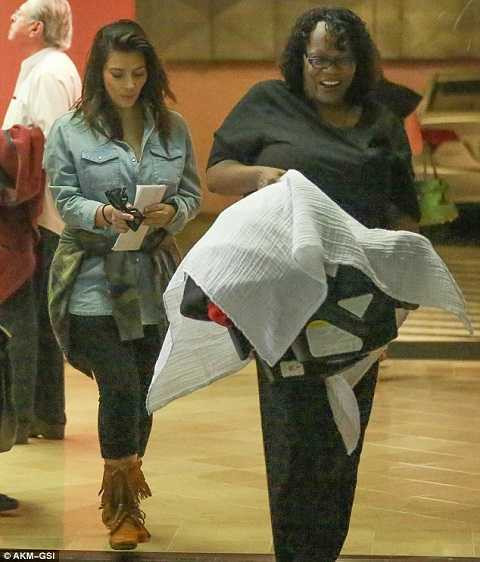 Kim siêu vòng ba tái xuất sau sinh con