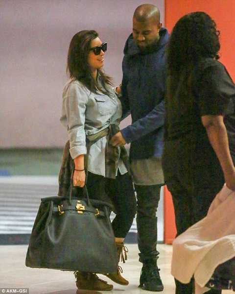 Kim siêu vòng ba tái xuất sau sinh con