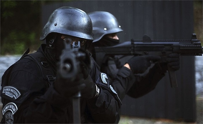 Họ được trang bị vũ khí hiện đại