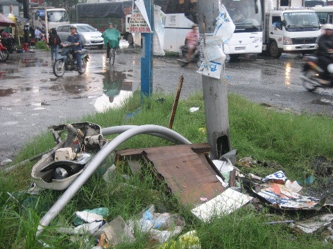 Đồng Nai, QL1A, ngã tư Vũng Tàu, vòng xoay, xe tải, taxi, náo loạn, mất thắng