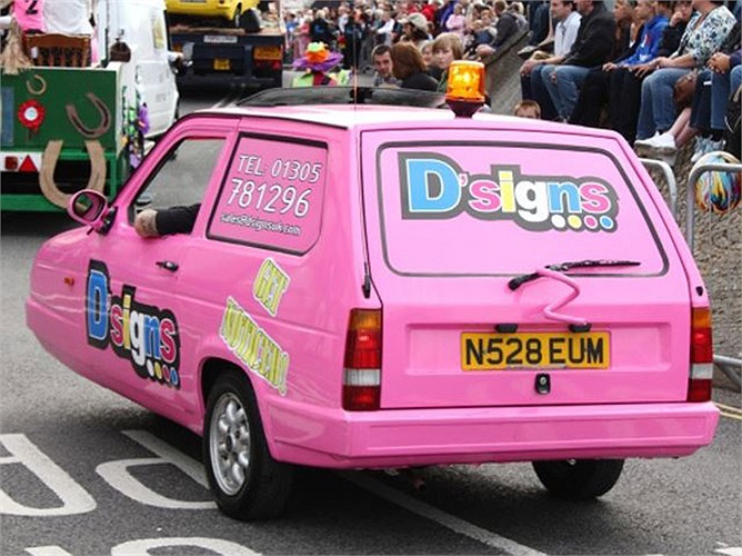 Reliant Robin, một đại diện khác trong thế giới xe ôtô ba bánh