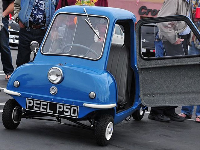 Mẫu xe này chỉ được sản xuất đúng 50 chiếc. Khi mới ra lò xe có giá chưa đầy 300 USD nhưng sau nhiều năm tồn tại, tháng 2 vừa qua, một chiếc P50 nguyên bản đã được bán đấu giá với con số kỷ lục 120.000 USD. 