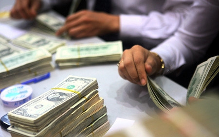 Cầu về USD tăng