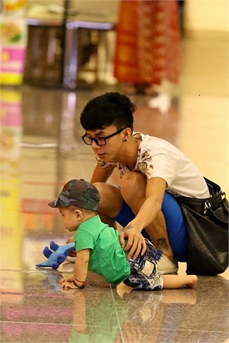 Nữ ca sĩ từng suy nghĩ sẽ ghép buồng trứng hoặc thụ tinh nhân tạo để có thể làm mẹ như bao nhiêu phụ nữ khác.