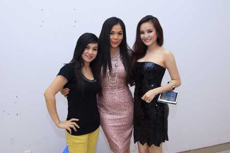 Cát Phượng, Mỹ Lệ, Vy Oanh ba nữ nghệ sĩ tham gia biểu diễn tại đêm nhạc 
