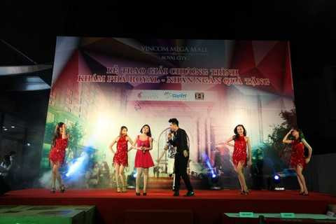 Lễ trao giải “Khám phá Royal – Nhận ngàn quà tặng”