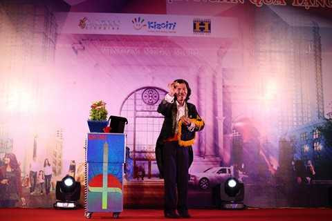 Lễ trao giải “Khám phá Royal – Nhận ngàn quà tặng”