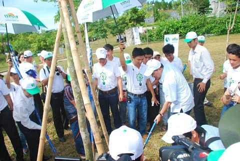 CHƯƠNG TRÌNH QUỸ “1 TRIỆU CÂY XANH CHO VIỆT NAM”