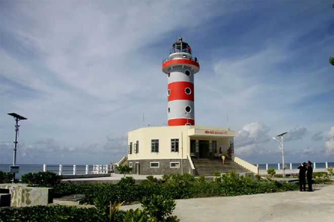 Hải đăng Nam Yết.