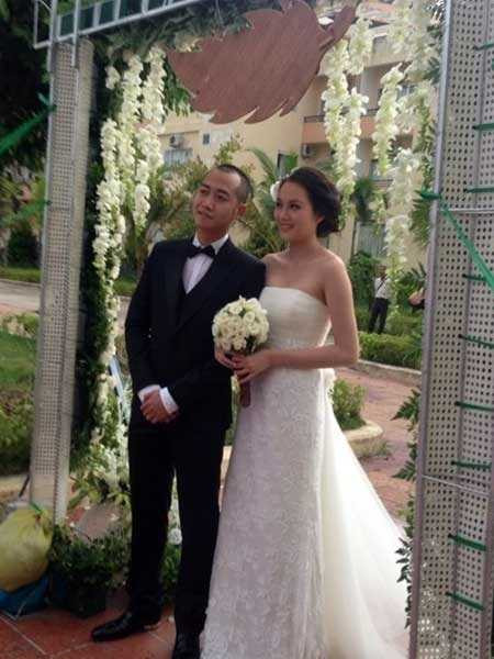 Ngọc Thạch cưới