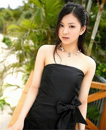 Kim Yu-Ji, 19 tuổi là nữ quân nhân trẻ đẹp nhất quân đội nhân dân Triều Tiên 