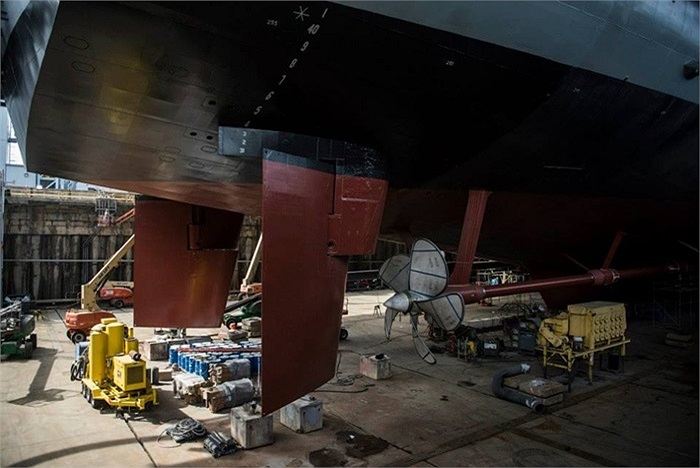 Loạt ảnh USS Gerald R.Ford 'khủng' nhất thế giới được báo chí Trung Quốc đăng tải