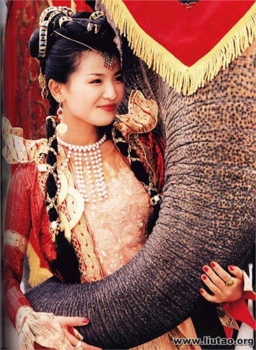 Và vai Mộ Sa trong Hoàn Châu Cách Cách 3.