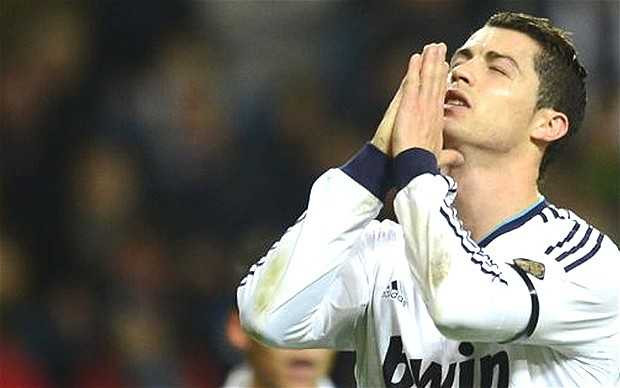 Ronaldo có rời Real ?