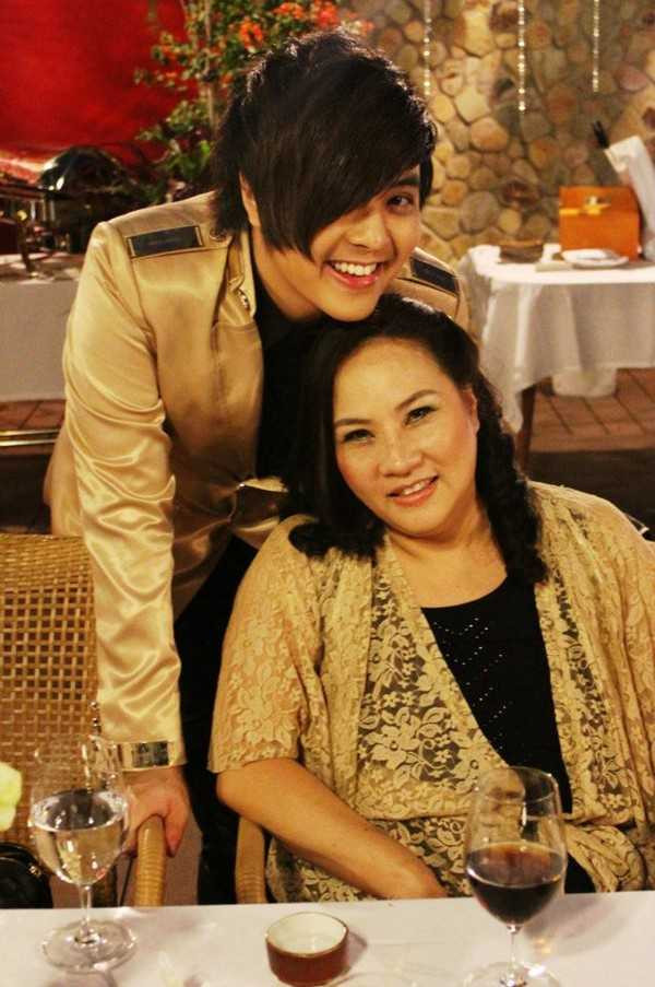 Wanbi Tuấn Anh qua đời