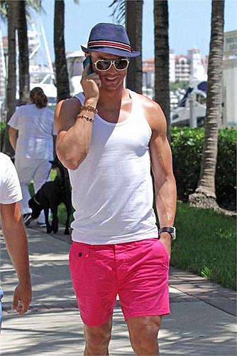 Dù có hơi sến sẩm một chút nhưng vẻ chuẩn men của Ronaldo vẫn không thể lẫn đi đâu được