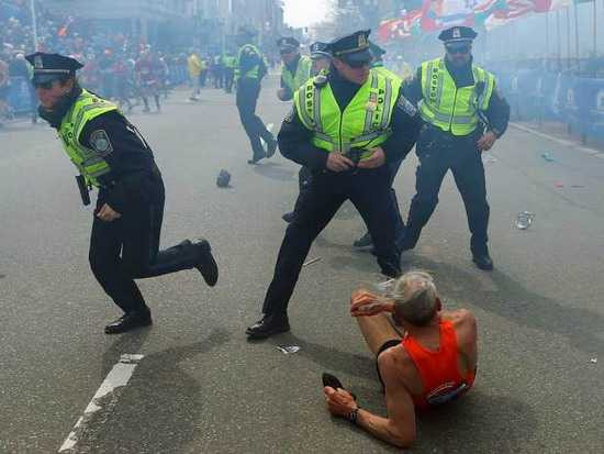 Mạng xã hội dày đặc thông tin vụ nổ bom Mỹ