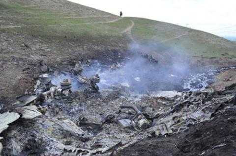 Máy bay tiếp liệu Mỹ phát nổ