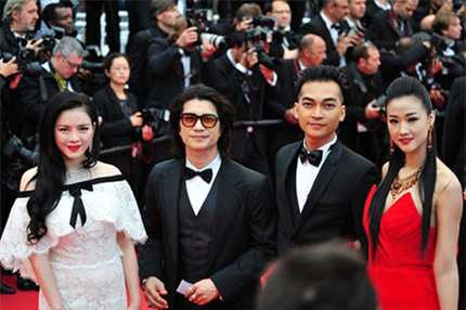 sao Viet di lien hoan phim Cannes