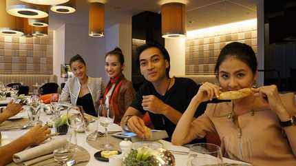 doan nghe si Viet tai Cannes