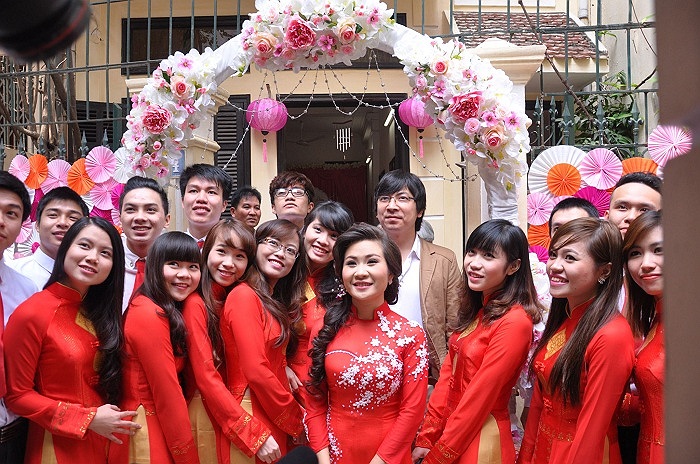 Còn đây là ảnh ngày ăn hỏi của hai người.