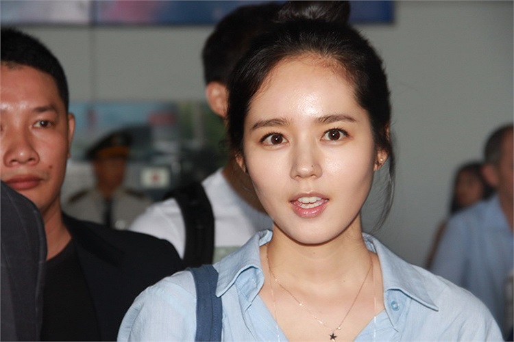 Lần này, cô cùng đạo diễn Kim Ji Hoon đến Việt Nam để giới thiệu & giảng dạy quá trình sản xuất phim cho 69 học sinh từ các nước khác nhau đang sinh sống và học tập tại TP.HCM.