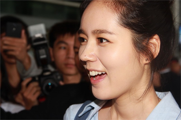 Lọt Top 10 mỹ nhân Hàn Quốc được yêu thích nhất, nữ diễn viên Han Ga In đã khiến hàng trăm fan Việt chết mê chết mệt bởi vẻ đẹp của cô.