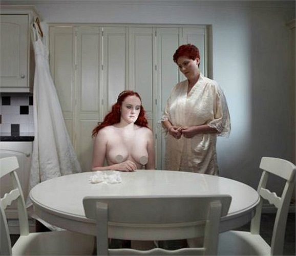 Đặc biệt là các vấn đề liên quan đến chuyện yêu đương, giới tính của con.