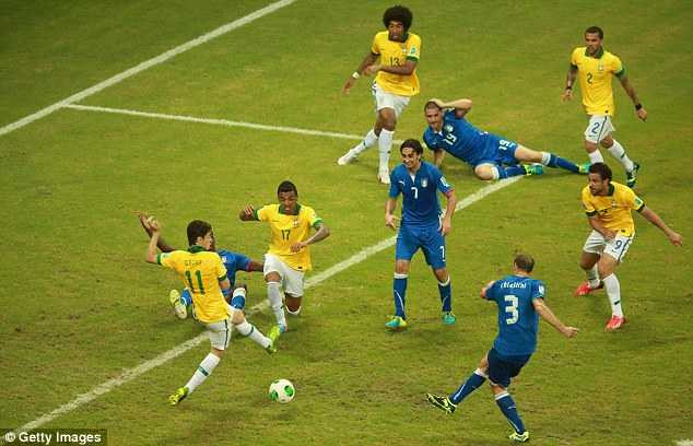 Italia tiếp tục thua