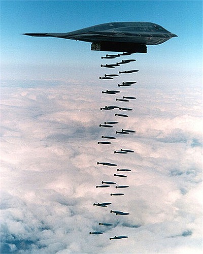 B-2 thả bom hàng loạt năm 1994