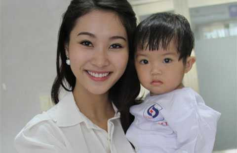 hoa hậu thu thảo