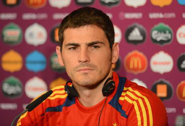 Mourinho sắp cho Casillas 'nát' sự nghiệp?