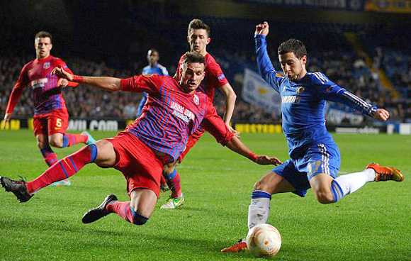 Mourinho trở lại: Chelsea sẽ hết sợ MU?