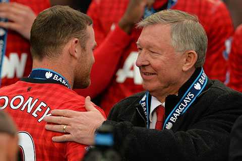 Alex Ferguson chúc mừng Rooney
