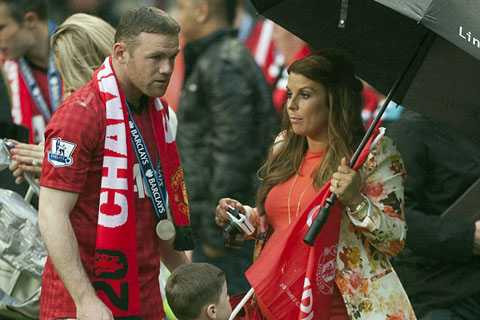 Rooney cùng vợ con