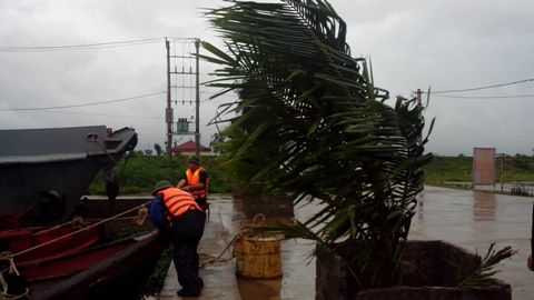 Ninh Bình, bão số 6, sơ tán, tàu thuyền, biển, gió giật mạng, thủy sản