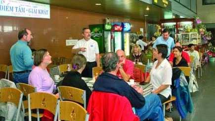 Các dịch vụ ở sân bay Việt Nam bị kêu là quá đắt đỏ