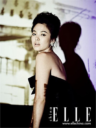 Hiện tại nữ diễn viên vẫn sống 'độc thân vui vẻ'. 