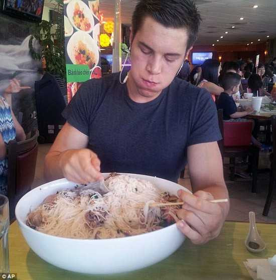 thi ăn, đóng học phí