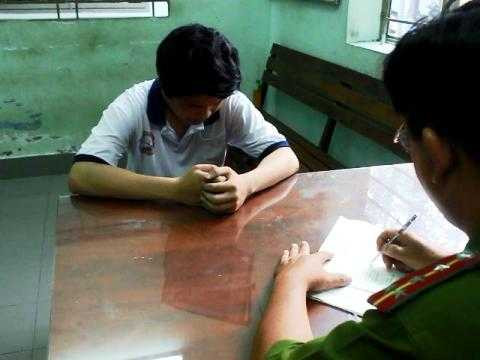 TP.HCM, Truy sát, bạn học, nam sinh, đầu thú, trường THPT Tạ Quang Bửu, Quận 8