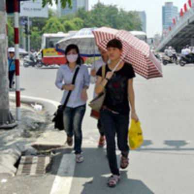 nắng nóng, diện rộng, gió phơn, đới gió tây nam, mưa giông