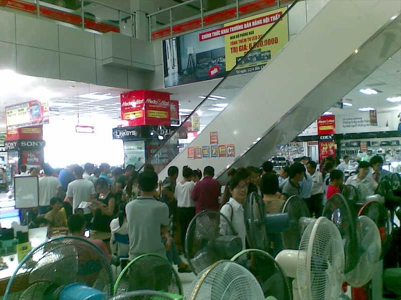 Nắng nóng kỷ lục hạ nhiệt: điều hòa vẫn cháy hàng