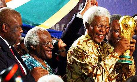 Nelson Mandela đưa World Cup lần đầu về châu Phi