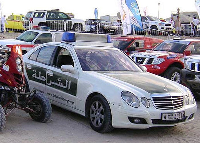 Xe tuần tra Mercedes E-Class