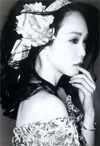 Chỉ trong 3 năm 1994-1996, cô đã góp mặt trong 13 bộ phim.